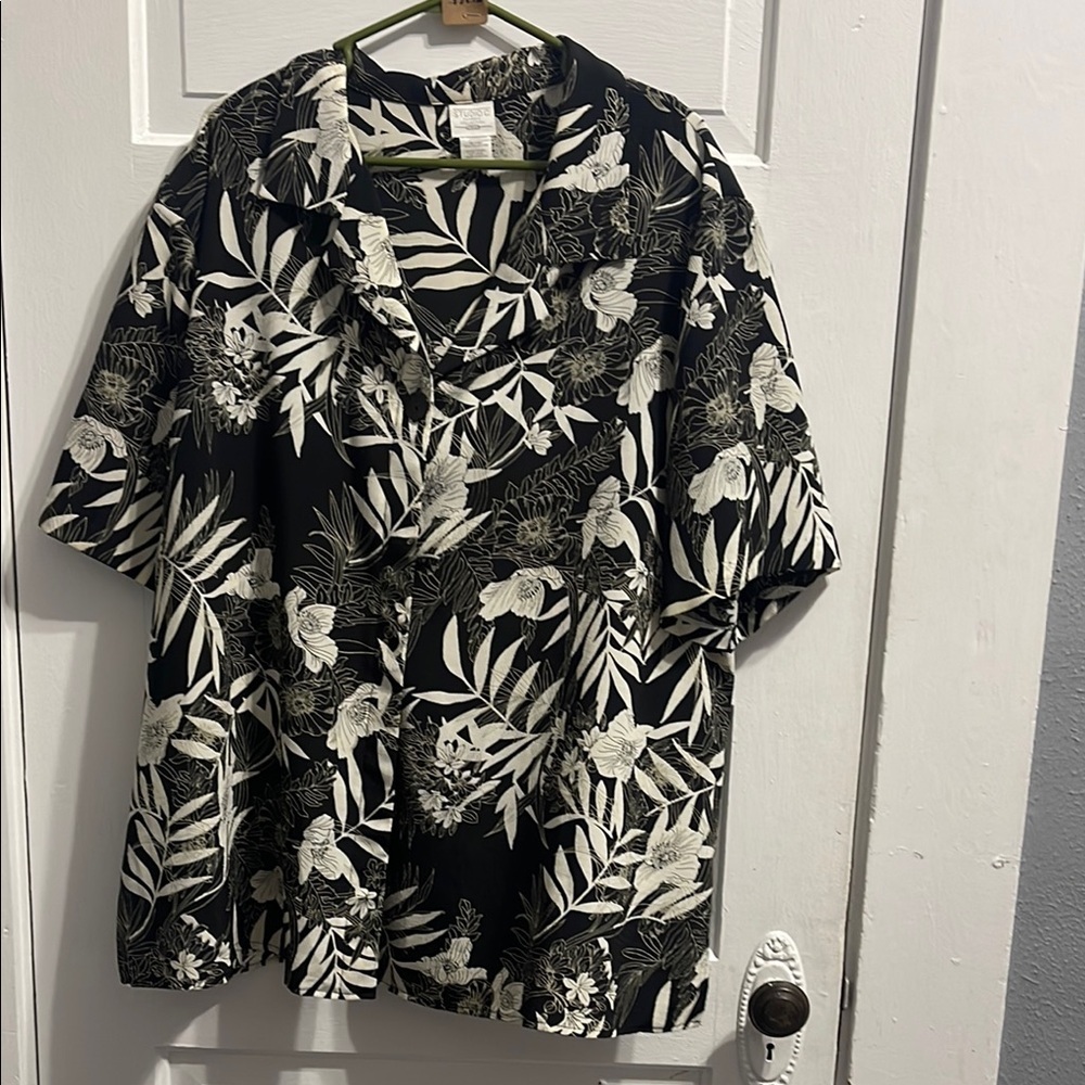 Studio C Black and White Botanical Button Down Shirt 4X